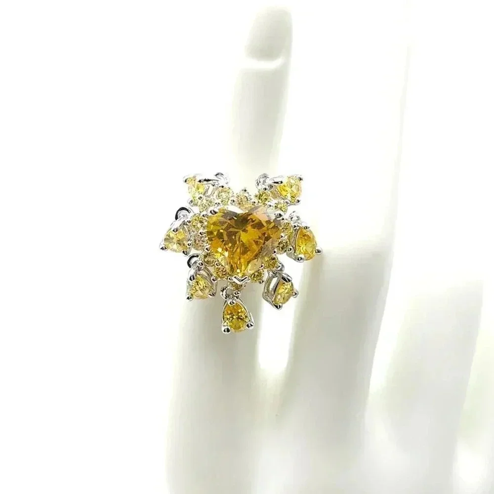 UNCAS Sterling Silver .925 Yellow Rhinestone Dangle Bling Ring Size 5